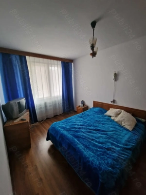 De VANZ. APART 2 cam, Et. 3 din 3 , 51mp., liber - imagine 12