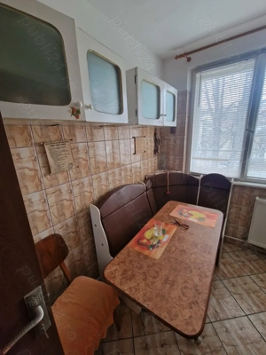 De VANZ. APART 2 cam, Et. 3 din 3 , 51mp., liber - imagine 17