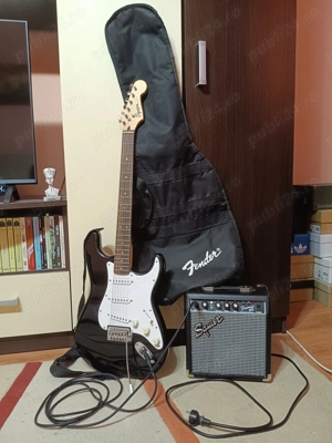 Set Complet Chitara FENDER Squier Sonic Stratocaster Pack, Black + Amplificator - NOU