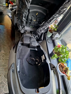 Piaggio Mp3 350cc 2021 LT L5e, se conduce cu B. J.Costa - imagine 4