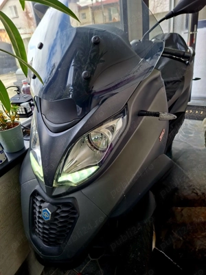 Piaggio Mp3 350cc 2021 LT L5e, se conduce cu B. J.Costa - imagine 3