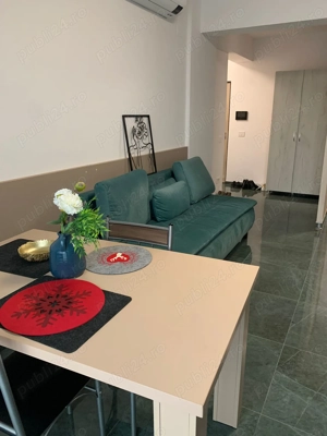 Închiriez apartament ultracentral  - imagine 2