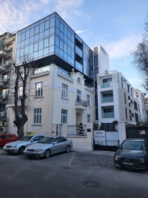 O poveste care asteapta sa fie rescrisa -cladire cu potential in centrul orasului Galati - imagine 6