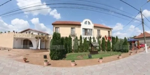 Spre vânzare – Pensiunea Romantique