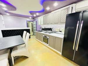 Apartament 3 camere decomandat +salon 