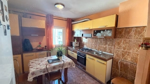 Intermediar. Centrala proprie, mobilat si utilat. Disponibil imediat. ZONA AEM