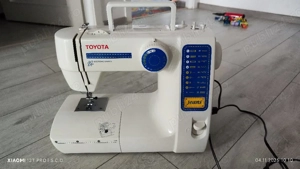 Mașină de cusut Toyota Jeans