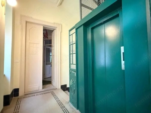 Reședință statement în Piața Victoriei - imagine 12