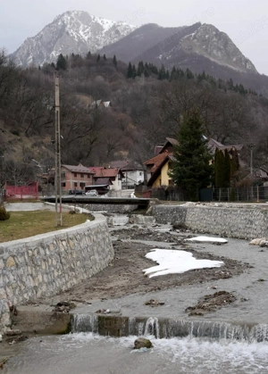 Teren de vânzare Dragoslavele 564mp - Vizavi de râu - in apropiere de Rucar & Chei - imagine 3