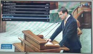 715g8659-m01-000-004y  Philips 32phs4032  - imagine 2