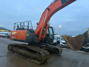 Excavator pe șenile Hitachi ZX 250 LC -6 - imagine 8