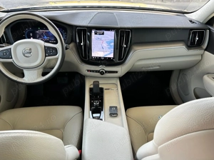 Volvo XC60 B4 MHEV AT8 FWD Momentum Pro +13 dotari suplimentare,istoric service Romania,pachet iarna