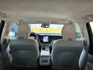Volvo XC60 B4 MHEV AT8 FWD Momentum Pro +13 dotari suplimentare,istoric service Romania,pachet iarna - imagine 5