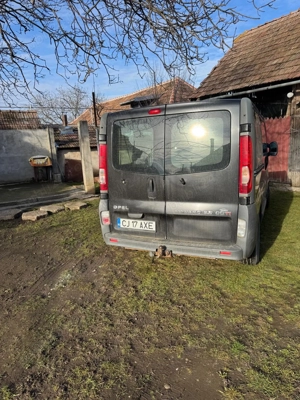 Opel Vivaro 2009 cu 9 locuri - imagine 2