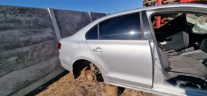 Dezmembrez VW Jetta 2011 - imagine 2