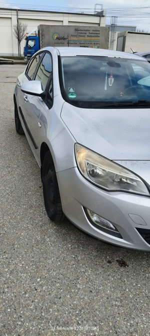 Vând Opel Astra J 2010, 1.7 110cp - imagine 3