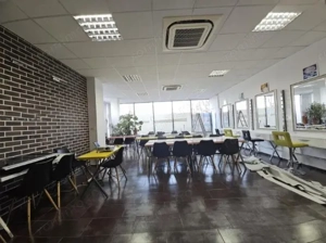 Gara, spatiu comercial din constructie, 218 mp.
