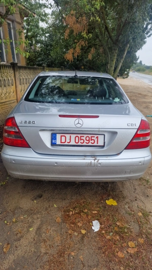 Mercedes E Class 2006 - imagine 6