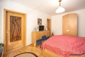 Pe incantare florala, casa cu 5 camere, curte individuala - Central, Brasov - imagine 11