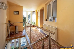 Pe incantare florala, casa cu 5 camere, curte individuala - Central, Brasov - imagine 13