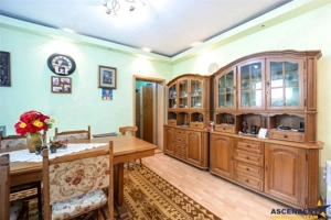 Pe incantare florala, casa cu 5 camere, curte individuala - Central, Brasov - imagine 3