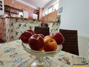 Pe incantare florala, casa cu 5 camere, curte individuala - Central, Brasov - imagine 7