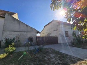 Cenad-Posibilitate Afacere-casa si 669mp teren-Ultracentral - imagine 2