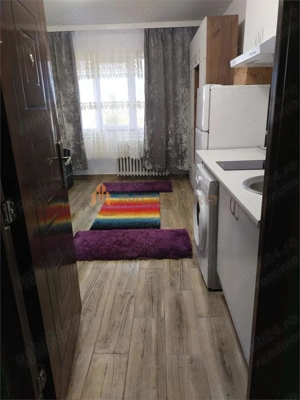 Garsoniera - zona Granit - imagine 3