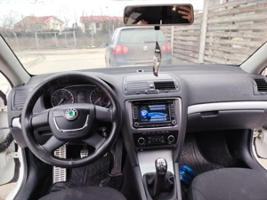 Vând Skoda Octavia 2 facelift 1.9 tdi  - imagine 5