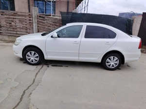 Vând Skoda Octavia 2 facelift 1.9 tdi  - imagine 2