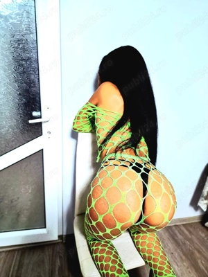 jesiica noua la tine in oras fac si deplasari !