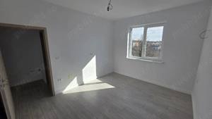 Închiriez apartament 2 camere - imagine 4