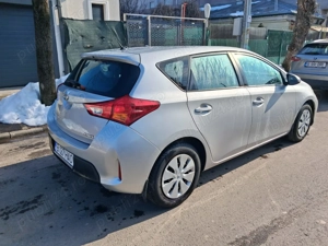 Toyota Auris 1.33 Benzina - imagine 5