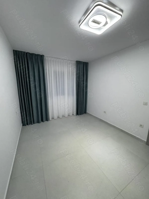 Vand apartament cu 2 camere decomandat