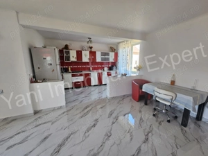 Casă de vânzare în Curtea de Argeș, strada Progresului. - imagine 10