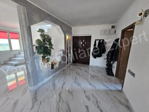 Casă de vânzare în Curtea de Argeș, strada Progresului. - imagine 12