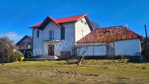 Casă de vânzare în Curtea de Argeș, strada Progresului. - imagine 17