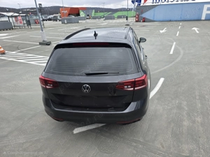 VOLKSWAGEN PASSAT AUTOMAT B8.5 model 2022 motor 2.0 150 CP - imagine 4