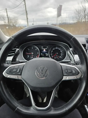 VOLKSWAGEN PASSAT AUTOMAT B8.5 model 2022 motor 2.0 150 CP - imagine 8