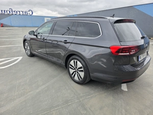 VOLKSWAGEN PASSAT AUTOMAT B8.5 model 2022 motor 2.0 150 CP - imagine 3