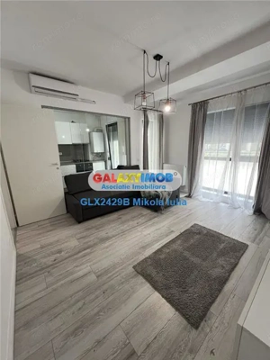 Garsoniera decomandata moderna Complex 21 Residence