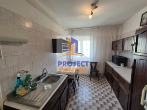 Apartament 3 camere confort 1 decomandat, foarte spatios, etaj 3 - imagine 5