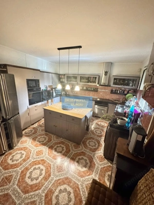 Casă de vânzare pe strada Tudor Vladimirescu - imagine 6