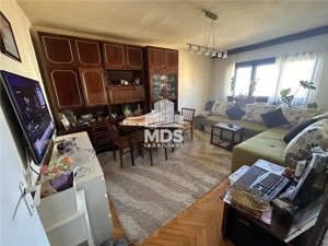 Decomandat cu 2 bai, linga Shopping Cyti