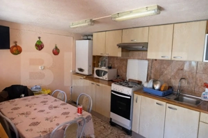 Casă individuală cu curte proprie amenajată și zonă de relaxare complet mobilata - imagine 7