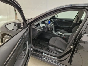 Skoda Octavia 2.0 TDI DSG Ambition 2023!!! - Automată!!! - imagine 9