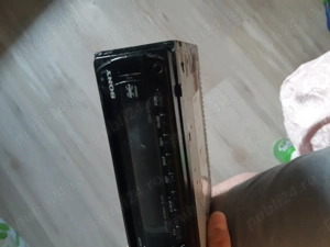 Vand usb radio audio aux auto sony folosit perfect functional Bucuresti pret 90 lei