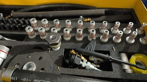 Vindem echipament schimb ulei cutie automata