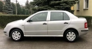 Vând mașina în stare bună