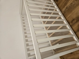 Patut pentru bebe, marca Sundvik, culoare alba